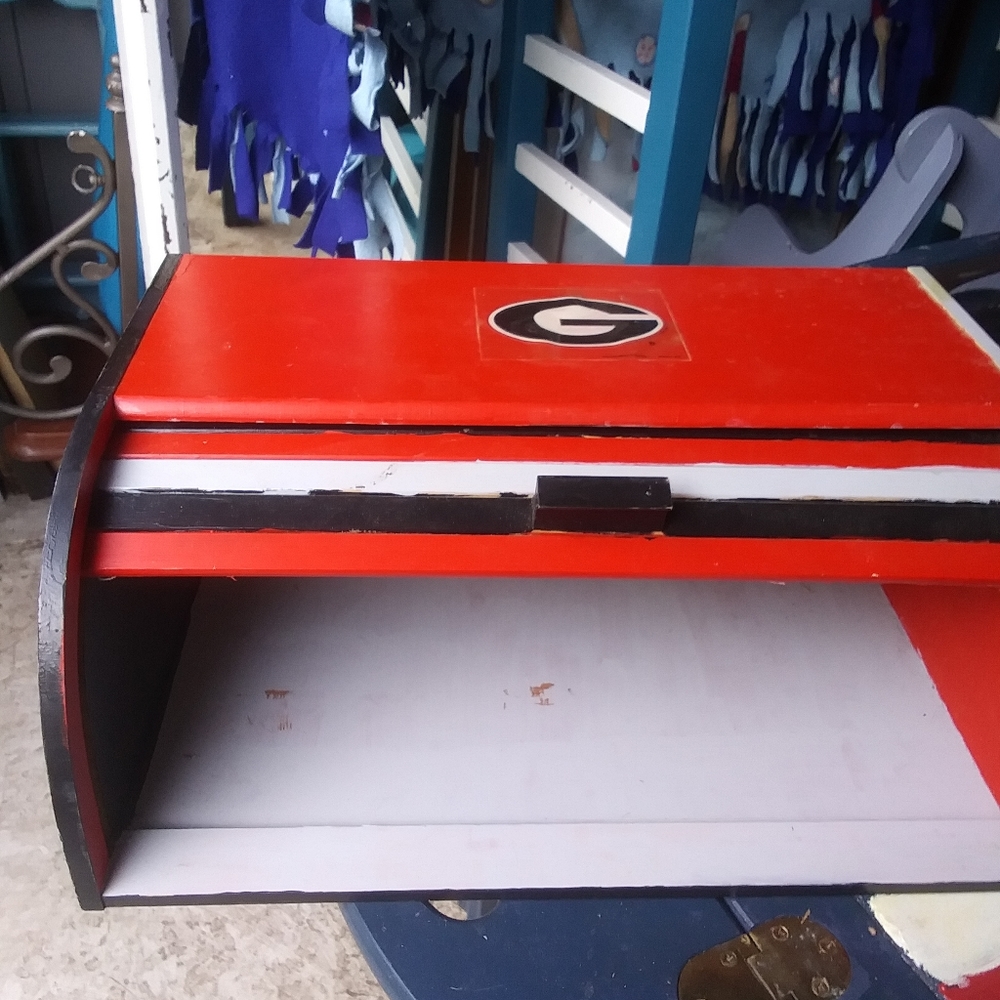 Ga. Bread Box - Picture 2 of 2